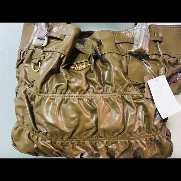 PRADA HAND BAG - Picture 5 of 8